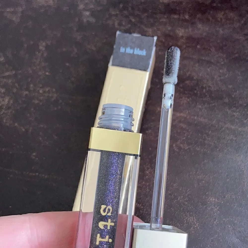 1 LEFT! Stila Beauty Boss Lip Gloss In The Black